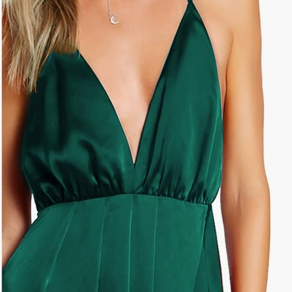 Satin dress with slit - Picture 3 of 8